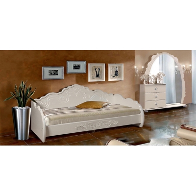 Набор мебели для спальни «Жемчужина» КМК 0380